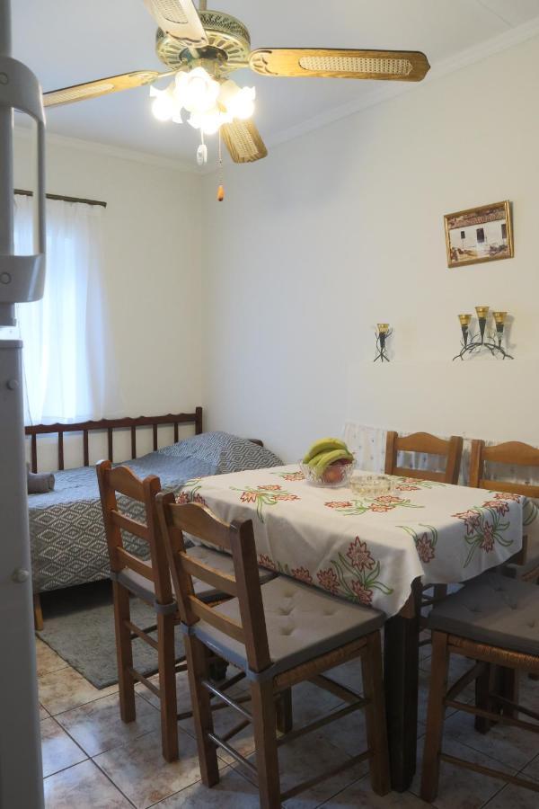 House Of Monachogios, Agios Fokas, Monemvassia Apartment *
